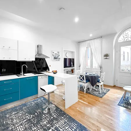 Πανσιόν Center