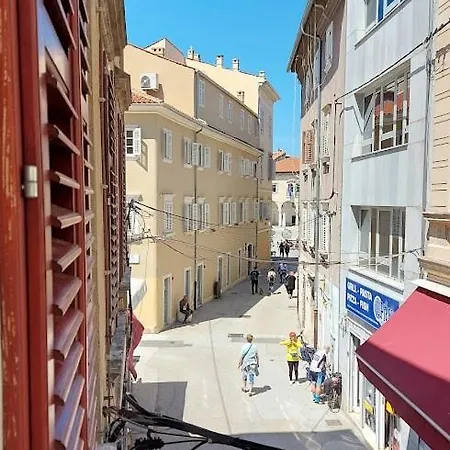 Πανσιόν Center