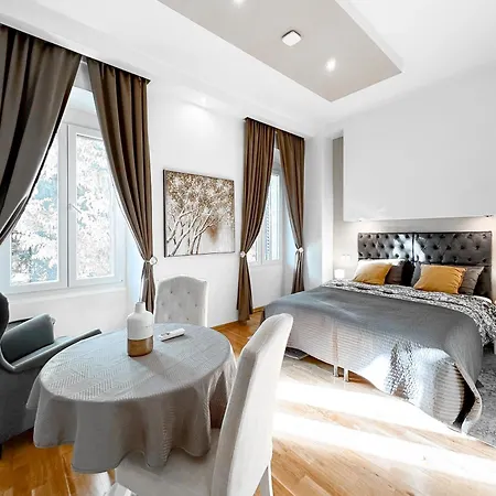 ゲストハウス Center プーラ